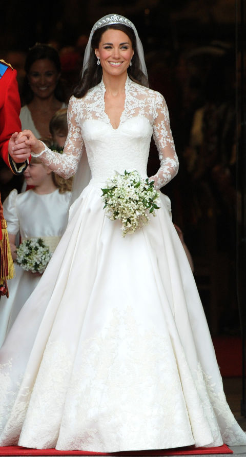 Kate Duke Middleton hercegnő hercegnő William esküvői korona Erzsébet luxus gyémánt cartier Alexander macqueen