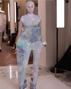 पेरिस फैशन वीक 2019 में बालमैन फैशन शो