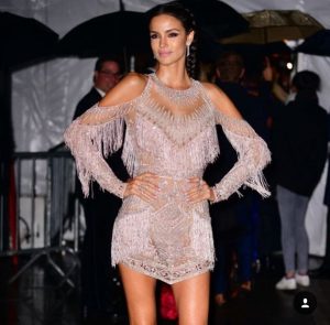 Els looks més bonics de les estrelles a la festa de gala amfar a Nova York