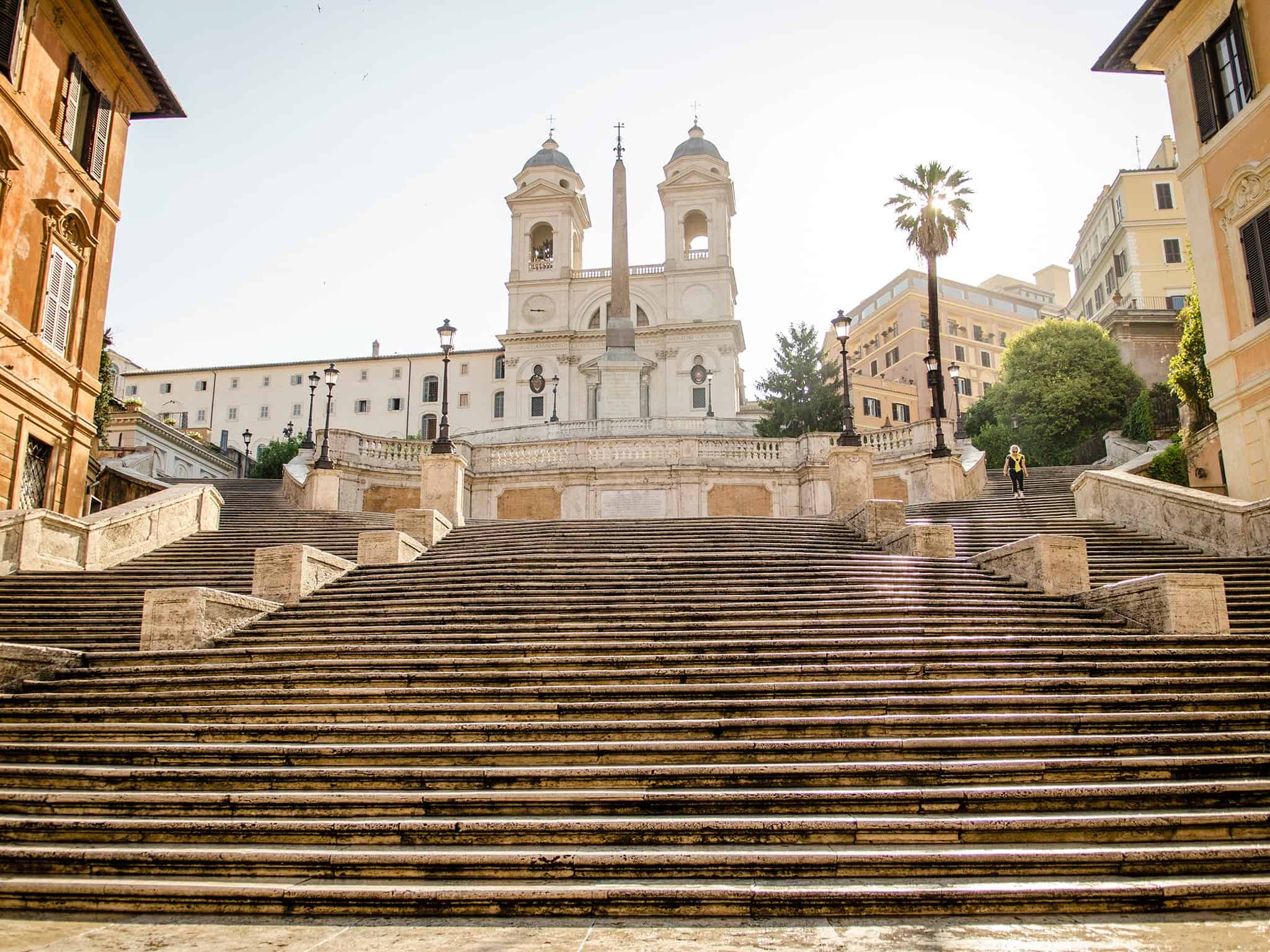 Рим италия испания. Рим Пинчо испанская лестница. Рим площадь Испании испанская лестница. Испанские ступени в Риме. Лестница на площади Испании в Риме.