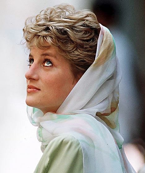 Diana ann an Islamic headscarf