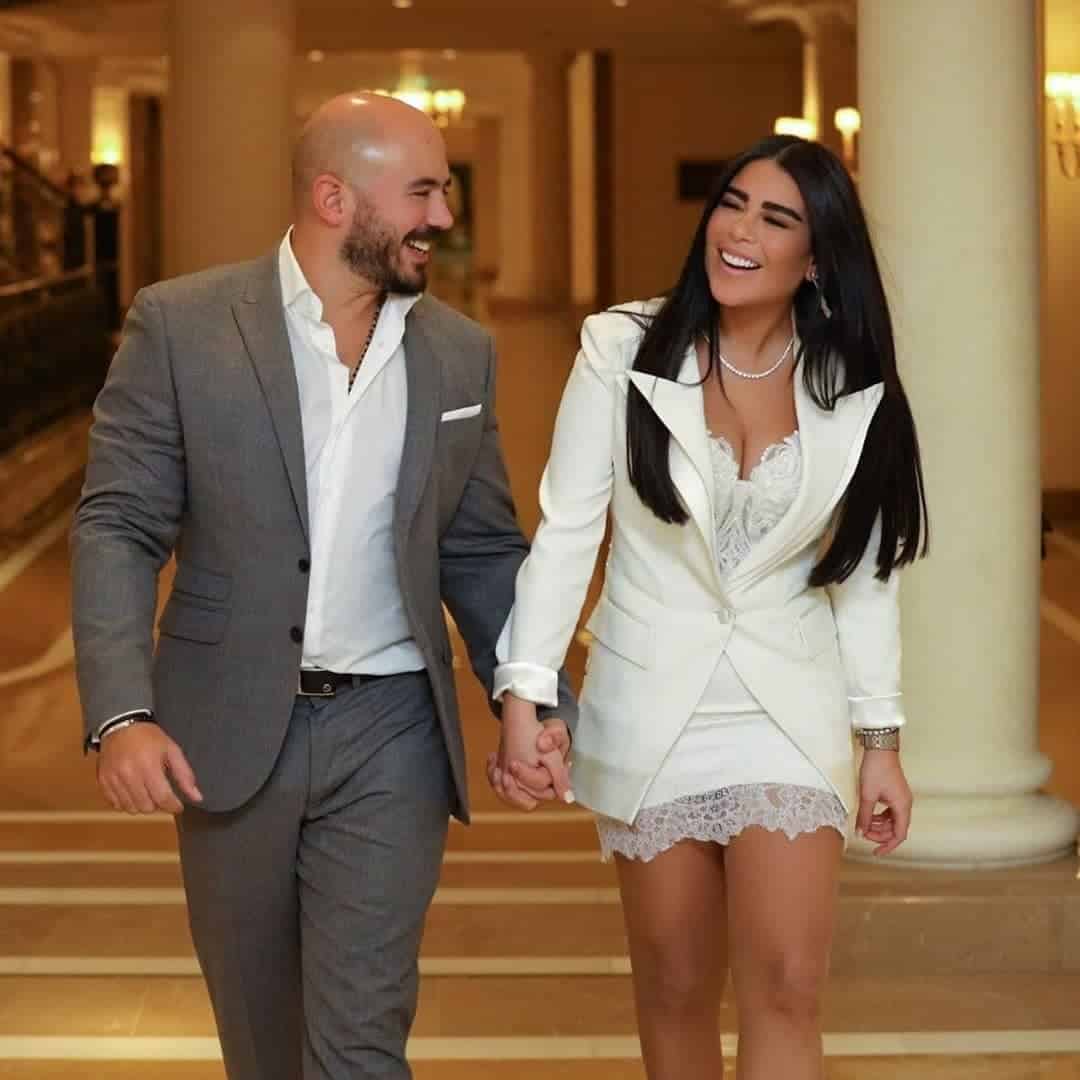 MahmoudAl-AseeliとOmniaAbdelMoneimの結婚契約