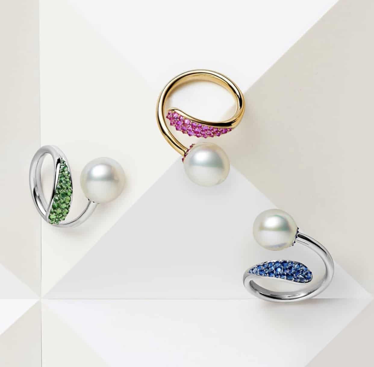 Elle est délicate, aime la mer, romantique et amusante, votre choix est une bague élégante de la collection haut de gamme Paspaley.Elle doit compléter ses looks doux et simples avec cette bague élégante et luxueuse.