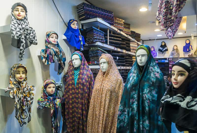 Iran förbjuder skyltdockor från att visa omoral och oanständighet