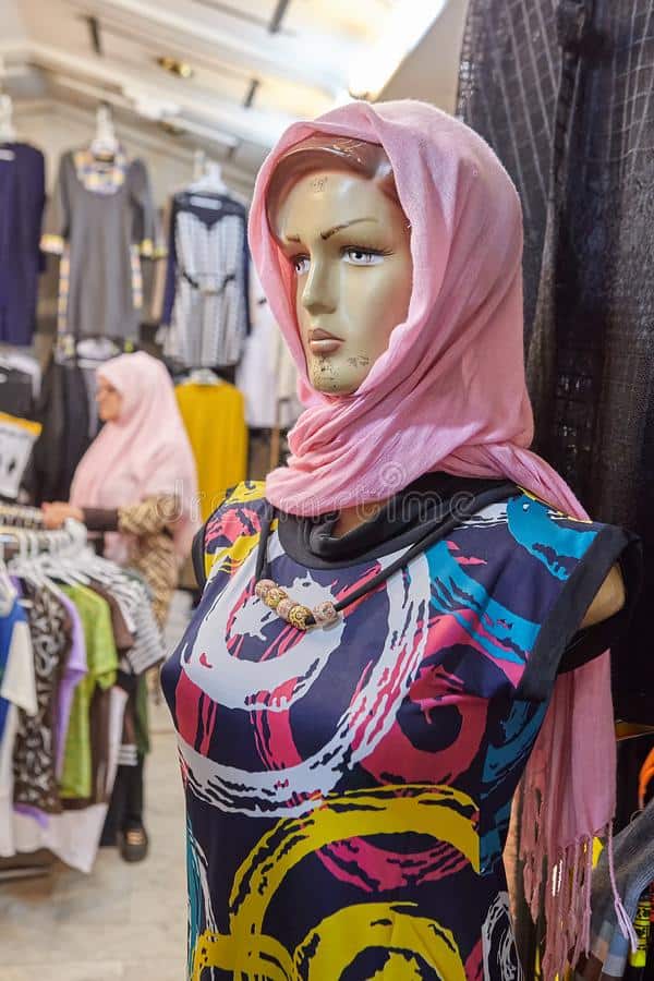 Iran entèdi mannequins pou montre imoralite ak endesans