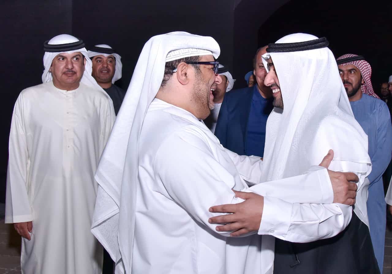 Rashid bin Hamad Al Sharqi repasa os últimos preparativos para o Festival Internacional de Artes de Fujairah