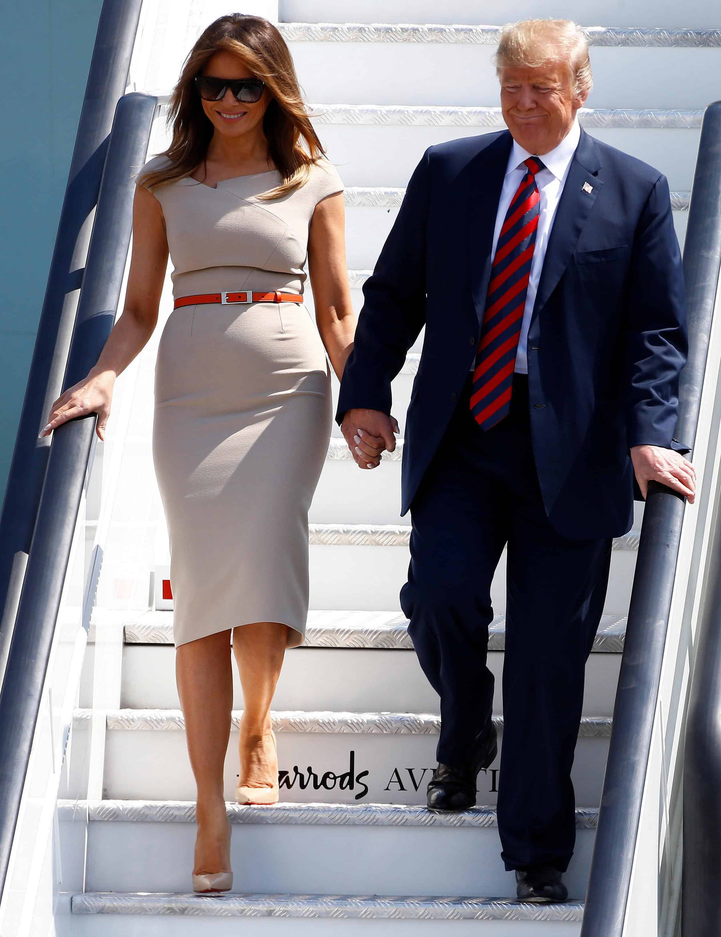 Melania Trump šaty vyzerá