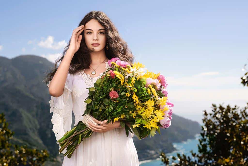 La tua meravigliosa fragranza per la primavera, Dolce Shine Eau de Parfum.