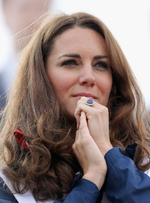 Kate Middleton Diananın üzüyü