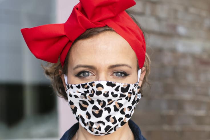 Modieuse stylvolle maskers vir bekendes