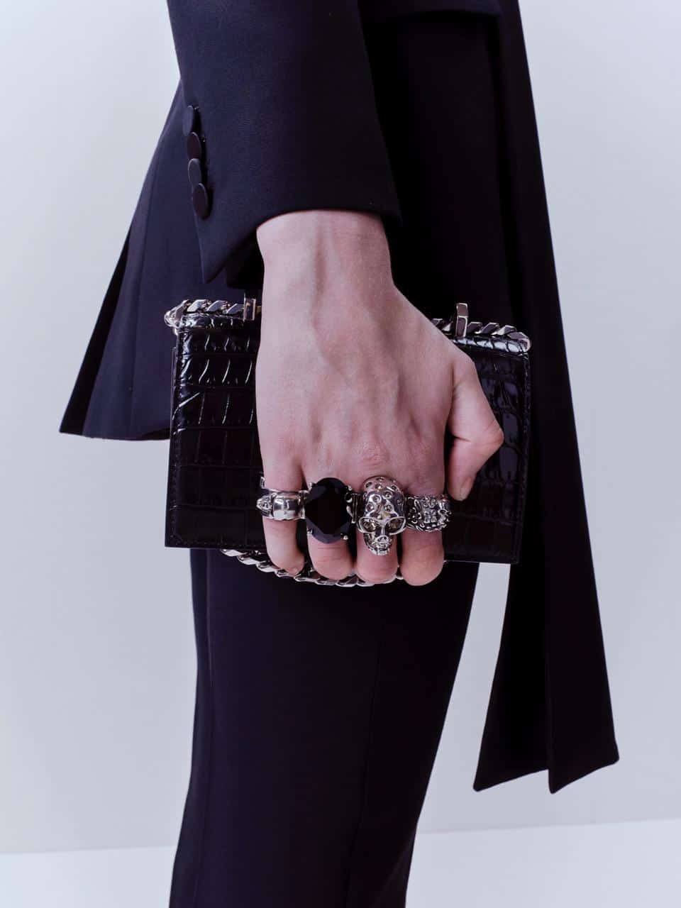 Signature Jewelled accessories for Alexander McQueen Pre-AW20 إلكسندر مكيون