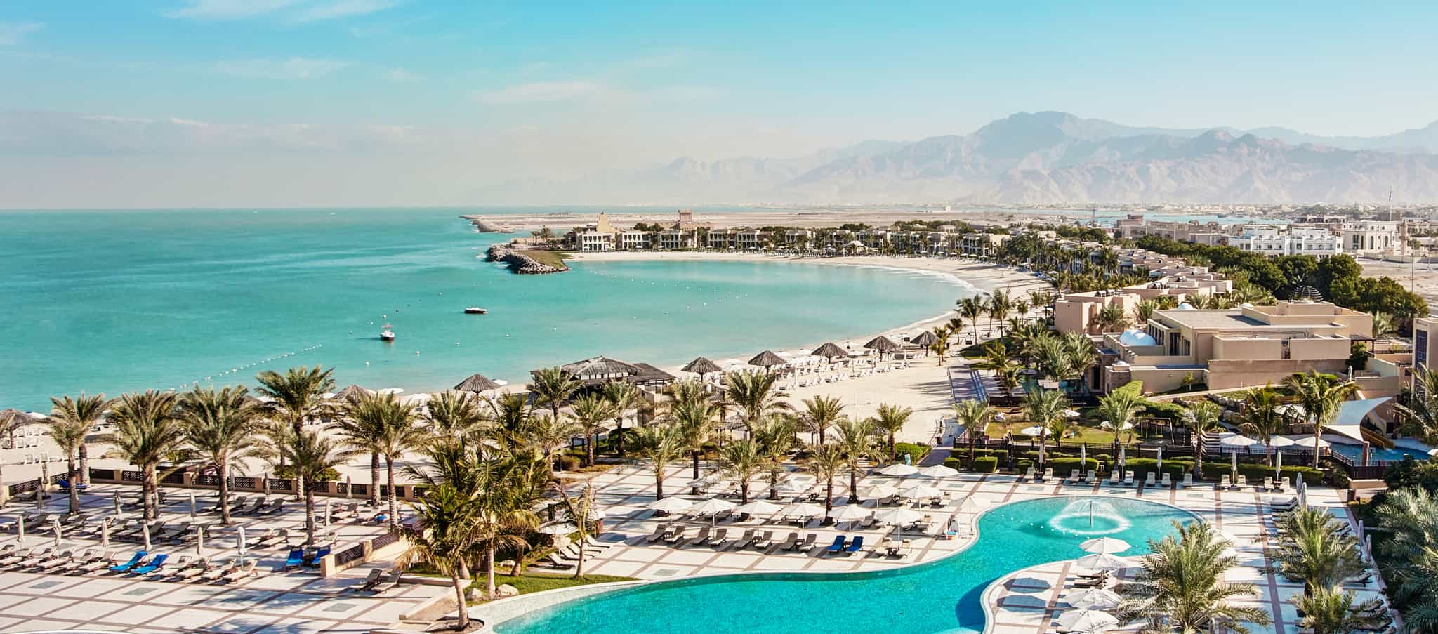 Hilton Ras Al Khaimah האטעל