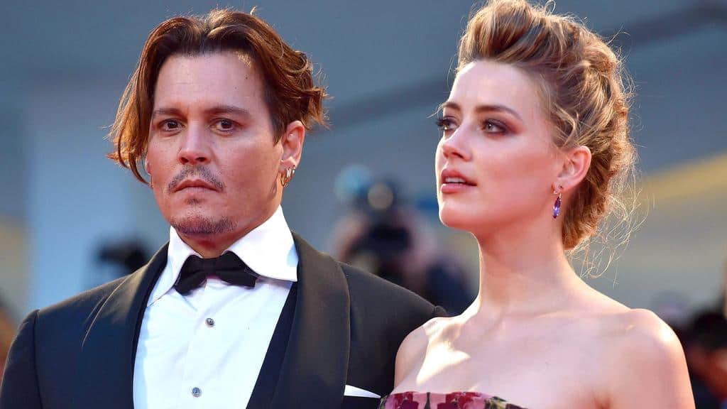 Johnny Depp y su esposa