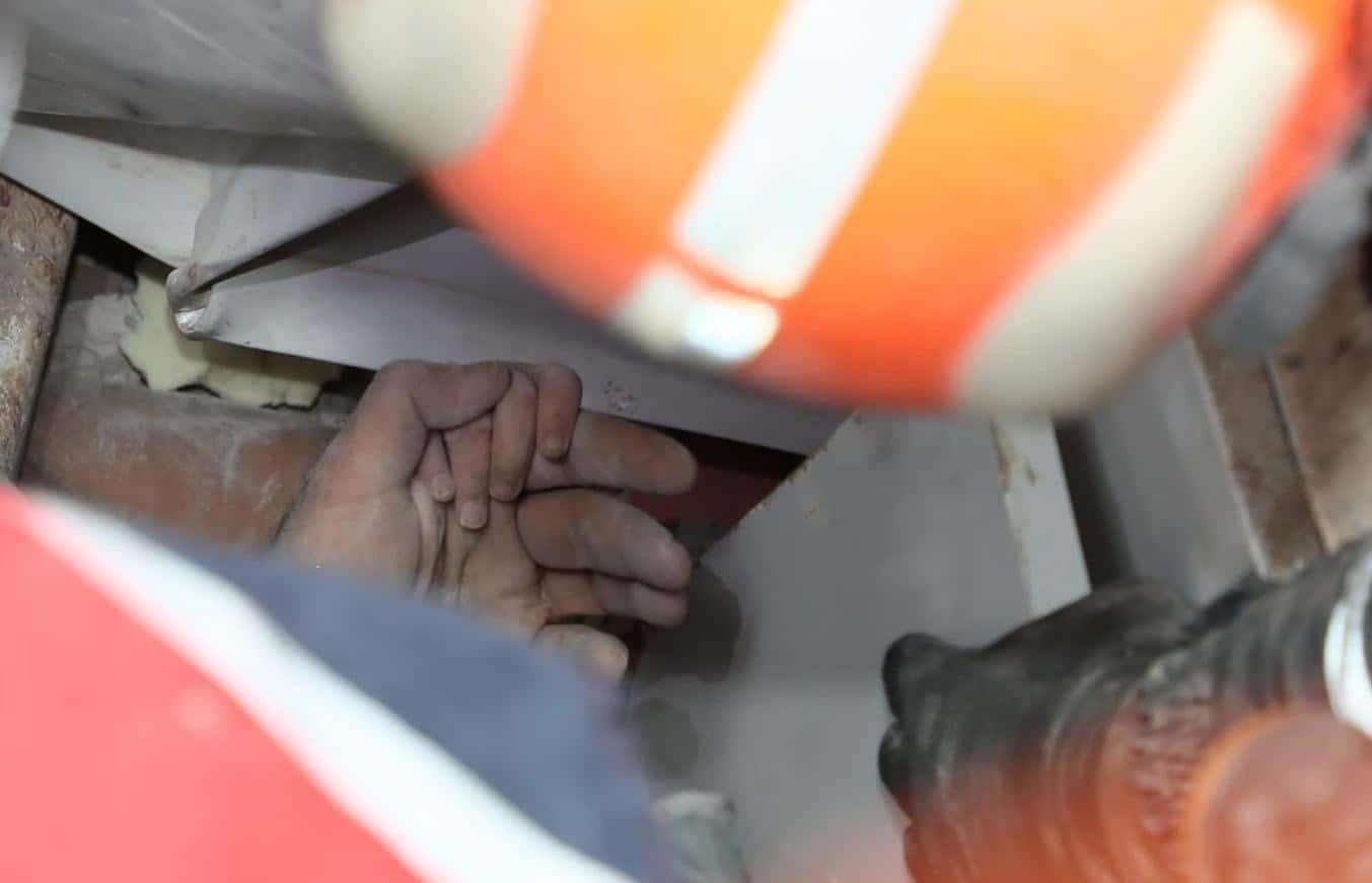 Turkey earthquake girl rescued