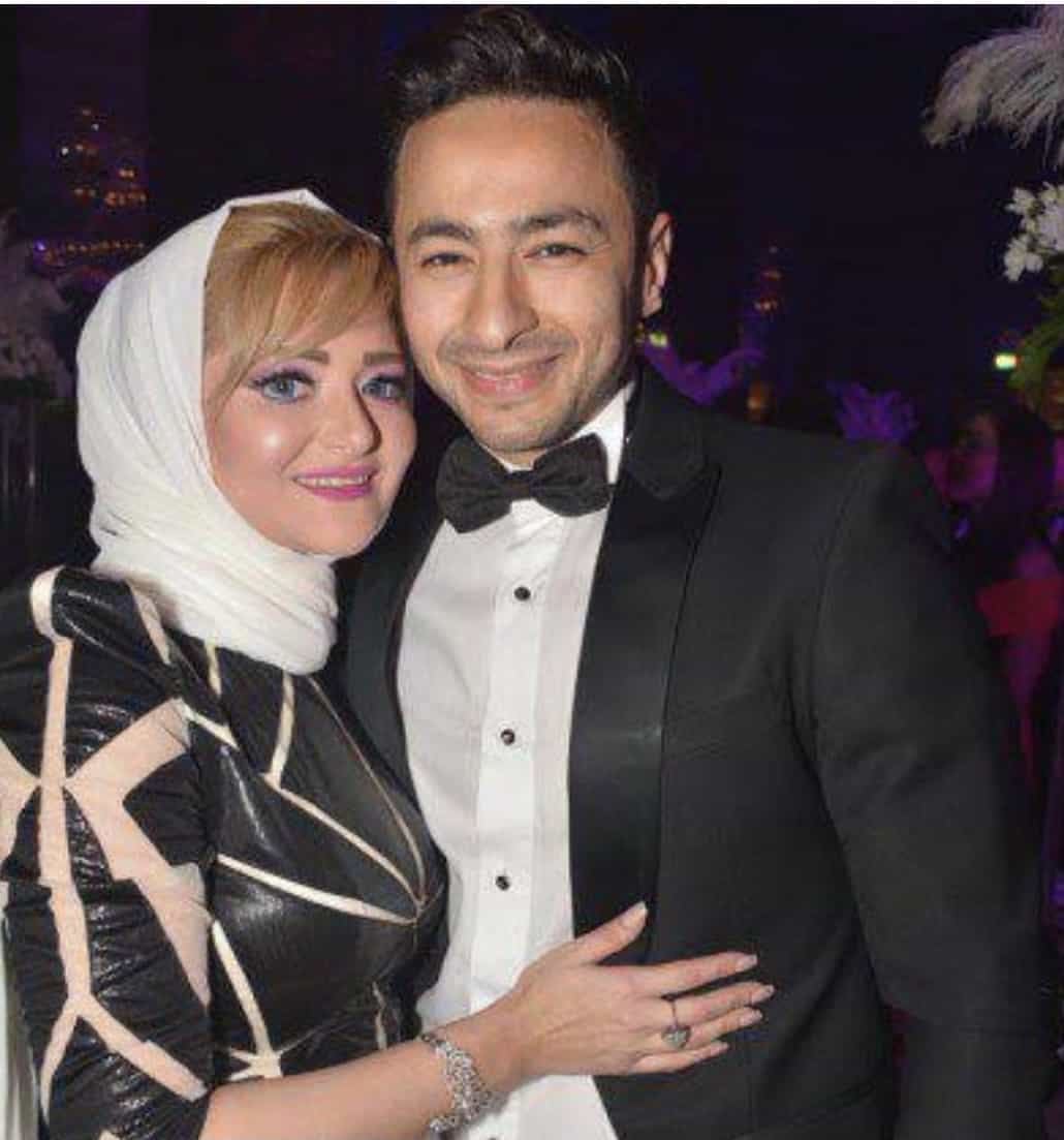 Hamada Helal e sua esposa