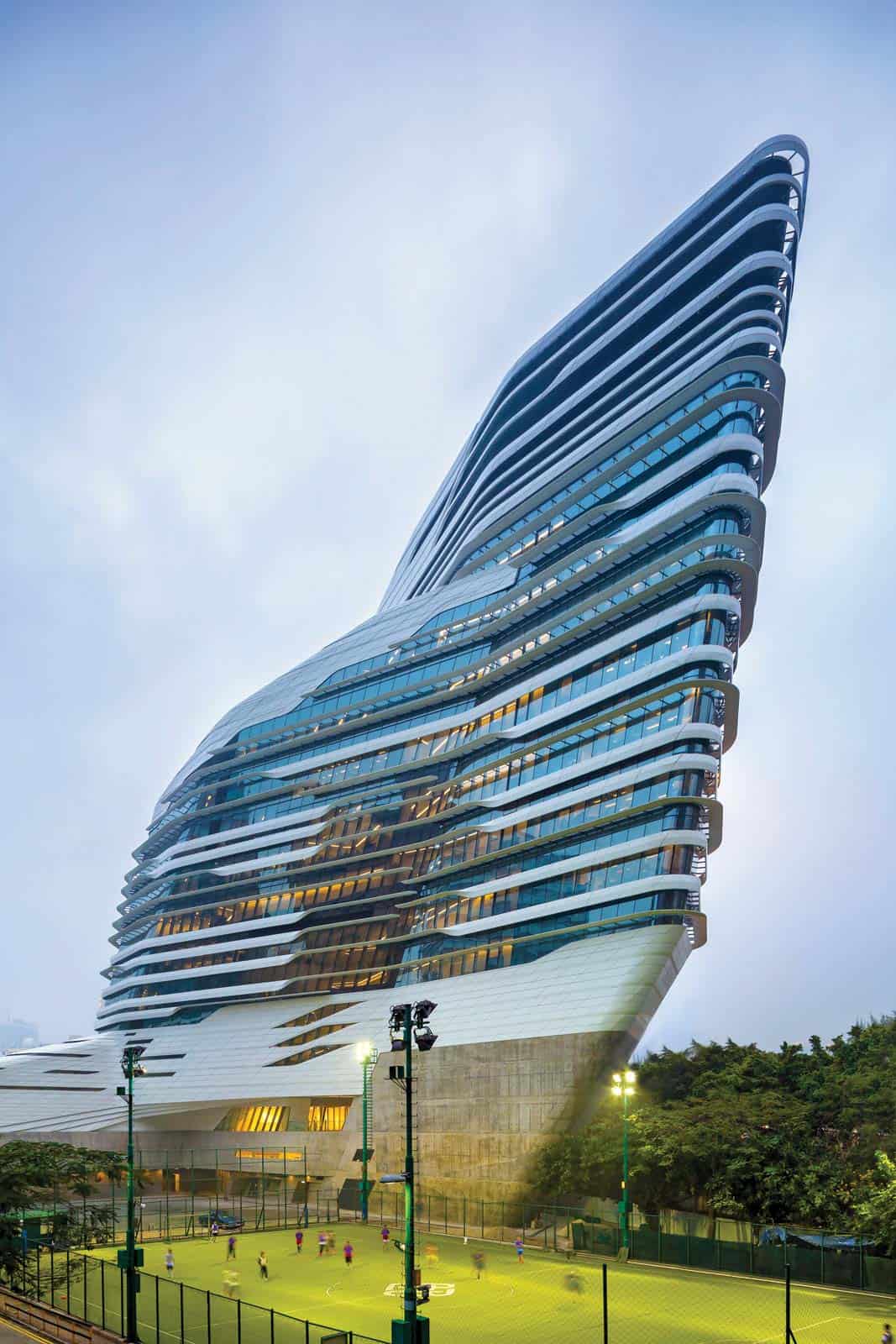 Zaha Hadid ตำนานสถาปัตยกรรมสมัยใหม่คือใคร?