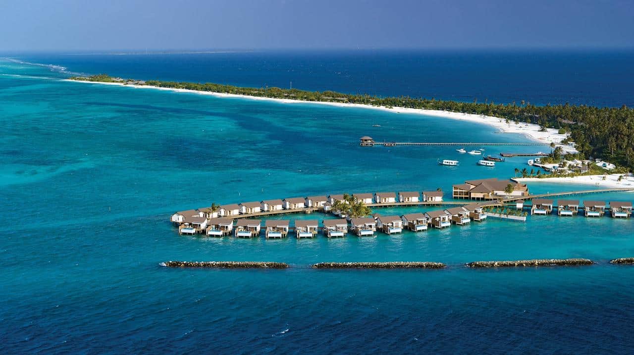 Etoso Kanifushi Maldives estas la plej bela hotelo