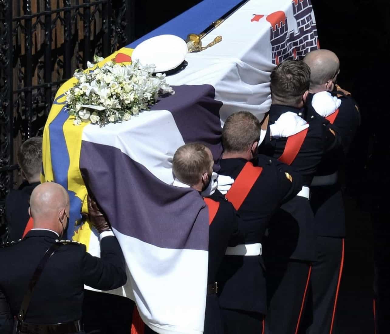 Похороны принца Филиппа Вот почему королева Елизавета сидела одна