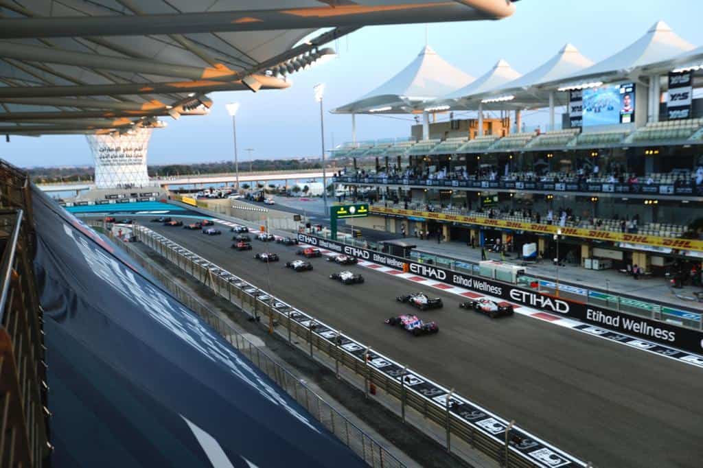 Даступныя квіткі на Гран-пры Формулы-1 Etihad Airways Абу-Дабі 2021