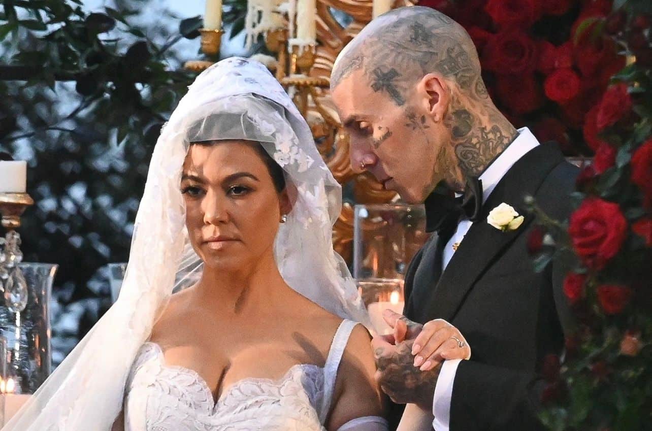 Travis Parker Kourtney Kardashian කාසල් විවාහ මංගල්යය