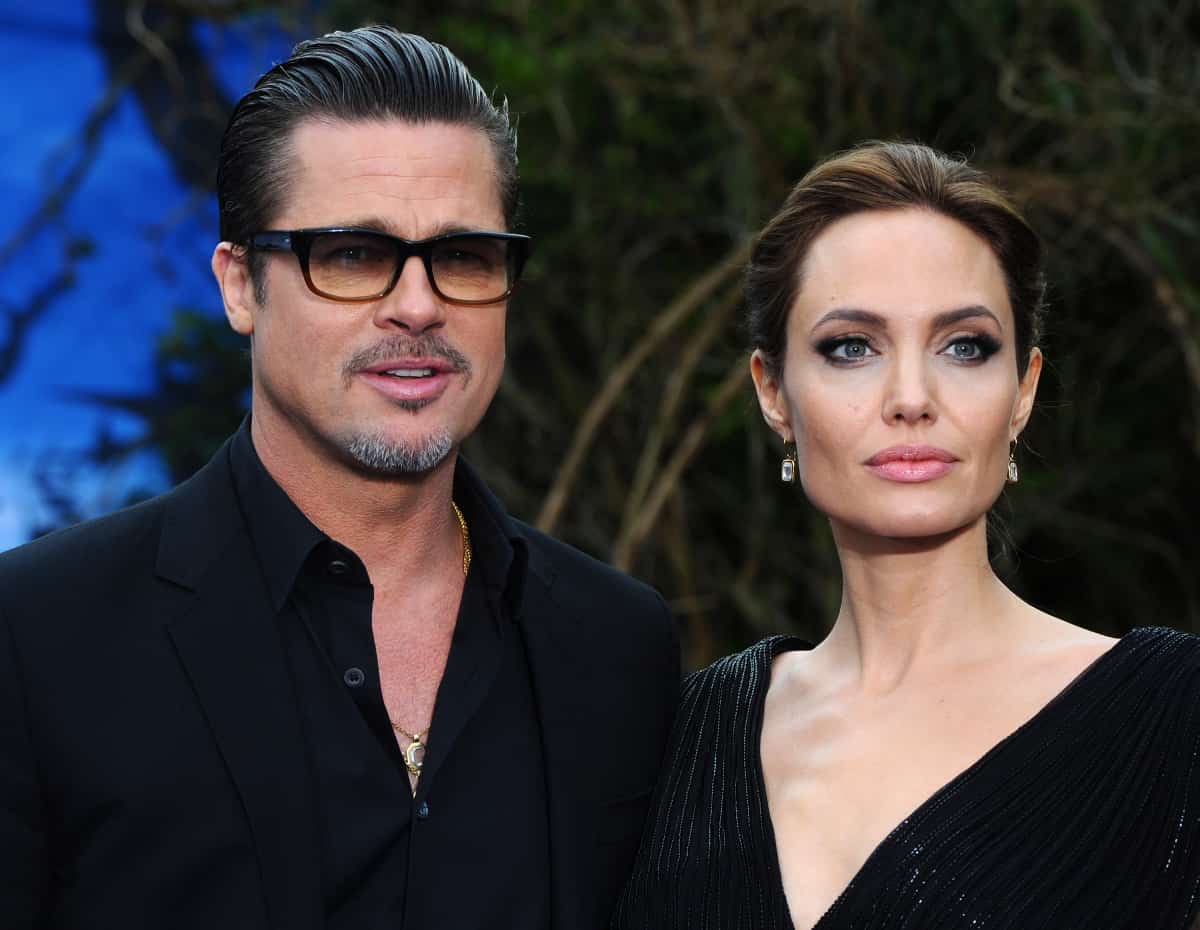 Angelina Jolie me Brad Pitt