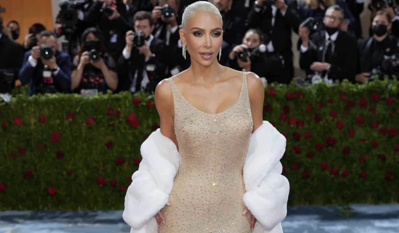 Kim Kardashian dalam Marilyn Monroe