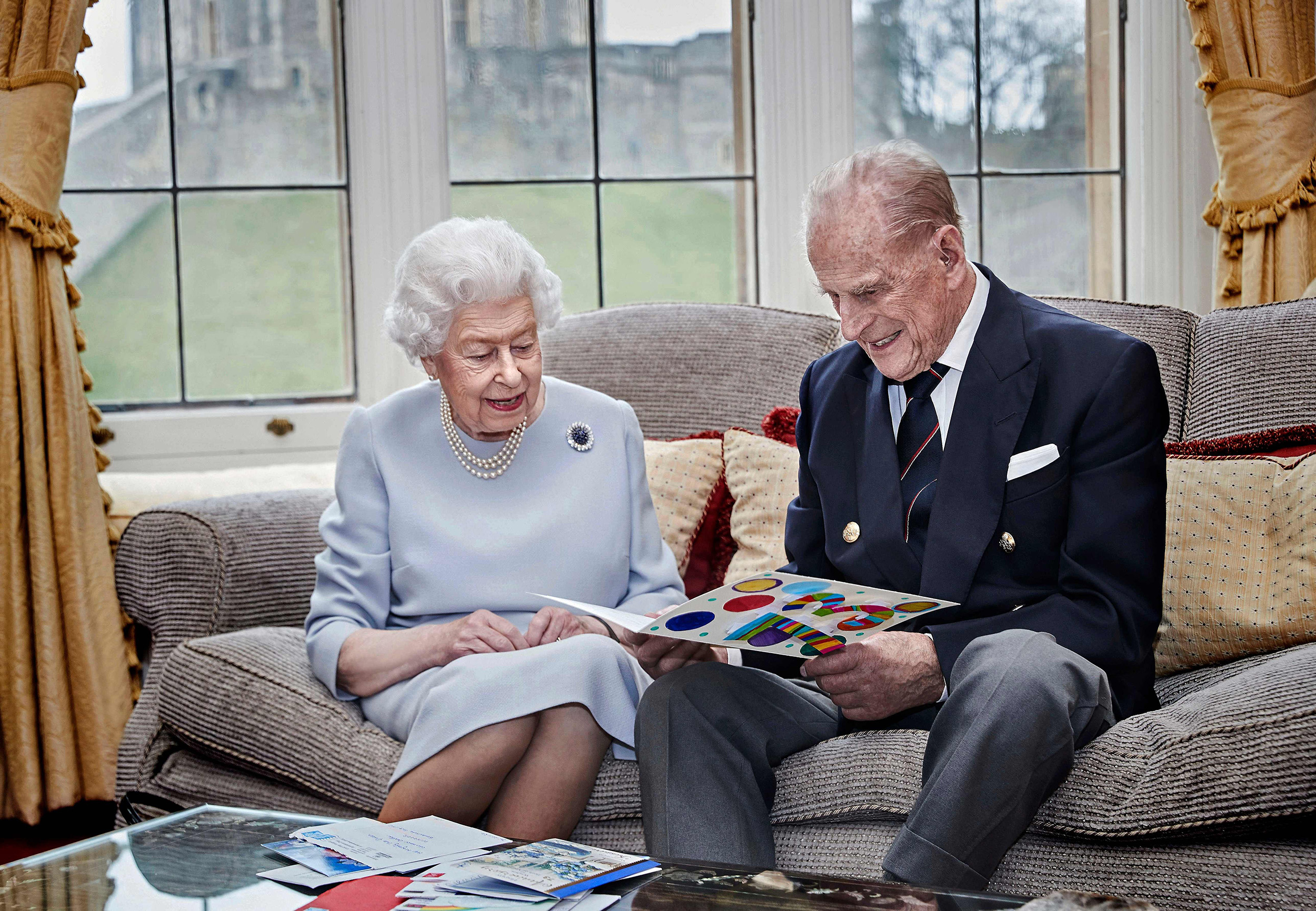 Pangeran Philip, Ratu Elizabeth