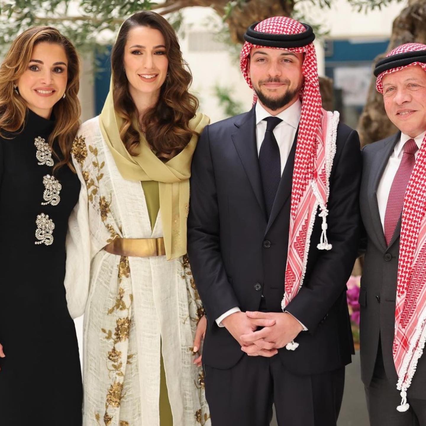 O noivado do príncipe herdeiro da Jordânia, Hussein bin Abdullah II, com a jovem Rajwa Al-Saif