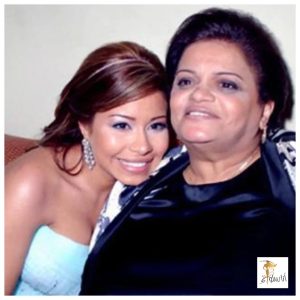 Sherine Abdel Wahab saam met haar ma