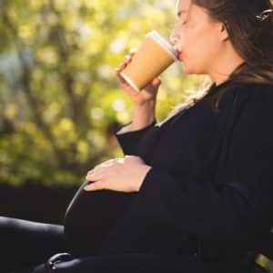 Drinking coffee pregnant fetus