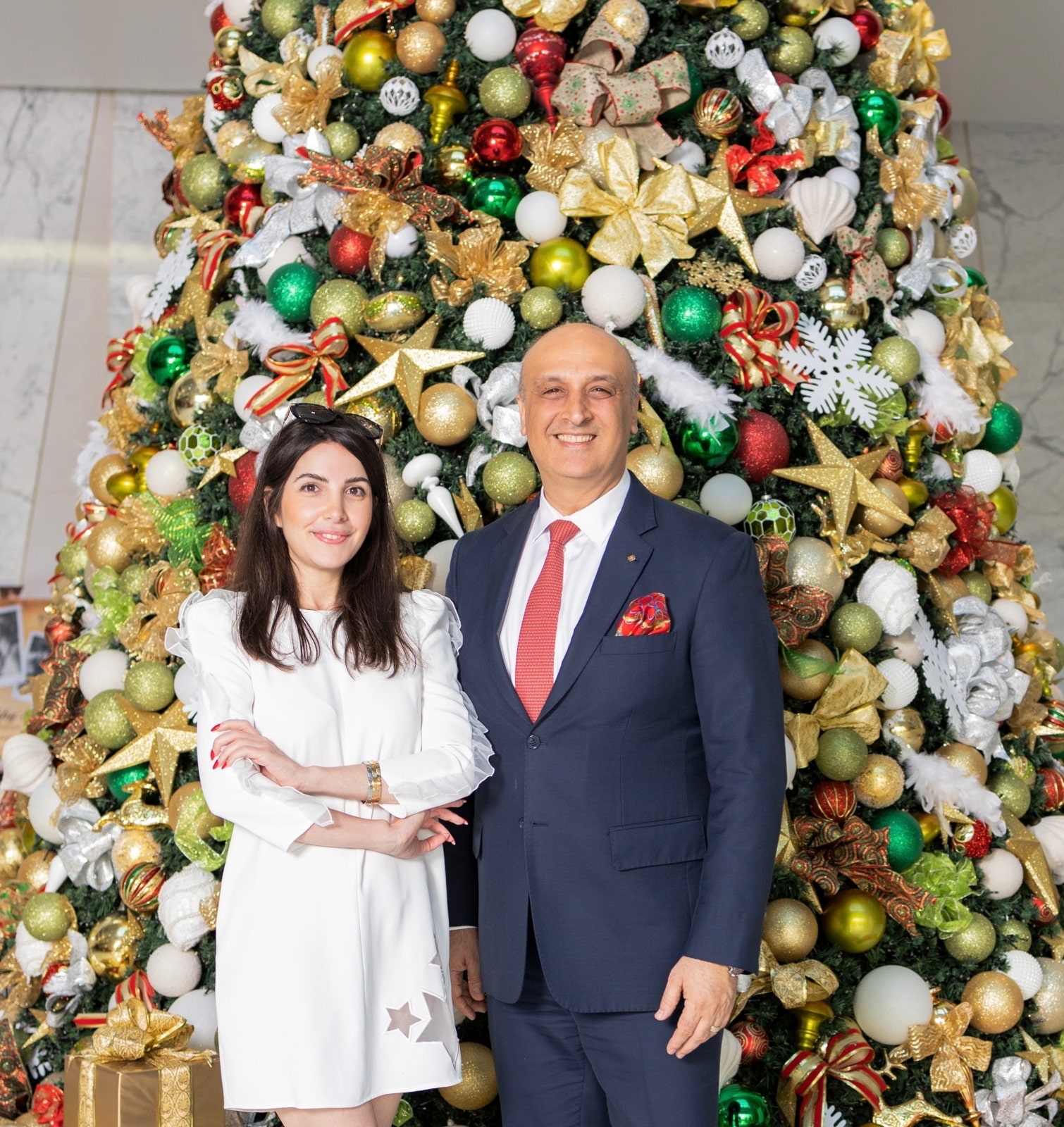 Hakan Ozel, daglig leder for Shangri-La Hotel, og Salwa Azzam