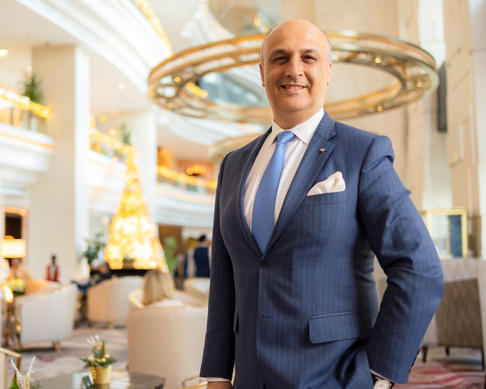 Hakan ozil Shangri-la dubai gm Shangri-la Dubai ہوٹل کے جنرل منیجر