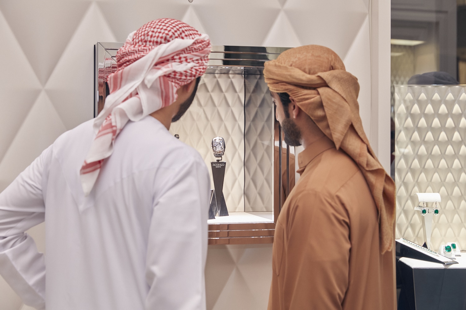 Jacob & Co genåbner sin Dubai-butik