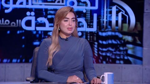 ایک مصری براڈکاسٹر کو اس کی آواز کی وجہ سے معطل کیا گیا۔