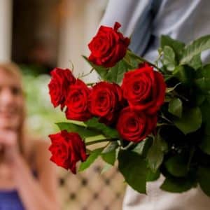 מה הקשר בין ורדים אדומים לאהבה?