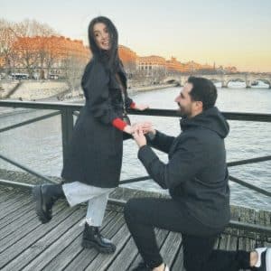 Marita El-Hillani agus a fiancé, Camille Abi Khalil, as Páras