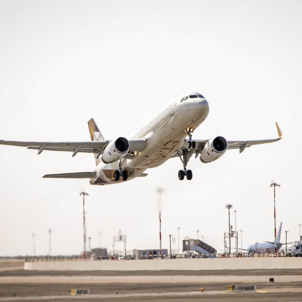 الاتحاد للطيران تعود برحلات يومية إلى كولكاتا