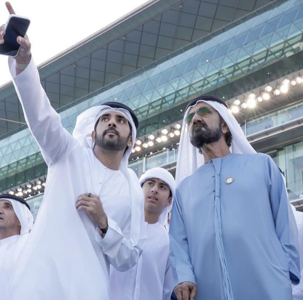 Sheikh Mohammed bin Rashid todistaa Dubain MM-kisoja