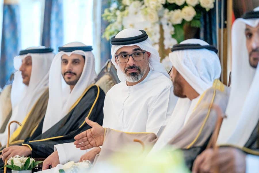 Sua Altezza lo sceicco Khalid bin Mohammed bin Zayed Al Nahyan, principe ereditario dell'Emirato di Abu Dhabi