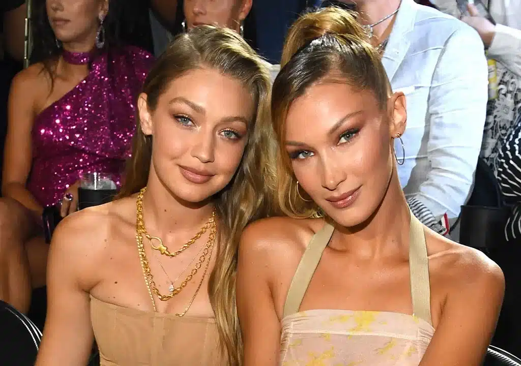 UBella Hadid noGigi Hadid