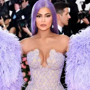 Déi bescht Ausgesi vum Kylie Jenner