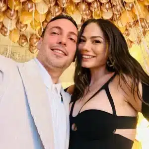 Demet Ozdemir e o seu marido