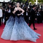 Fan Bingbing nosí Elie Saab na závěrečném ceremoniálu filmového festivalu v Cannes