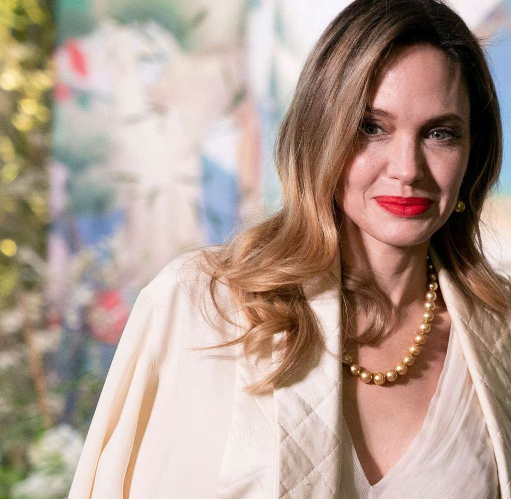 Angelina Jolie stel Atelier Jolie bekend