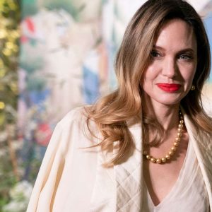 Angelina Jolie stel Atelier Jolie bekend