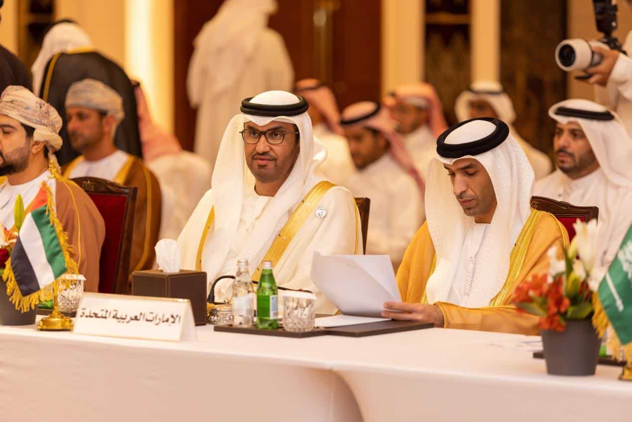 وزير الصناعة والتكنولوجيا المتقدمة يترأس وفد الإمارات المشارك في اجتماعات وزراء الصناعة لمجلس التعاون بسلطنة عُمان