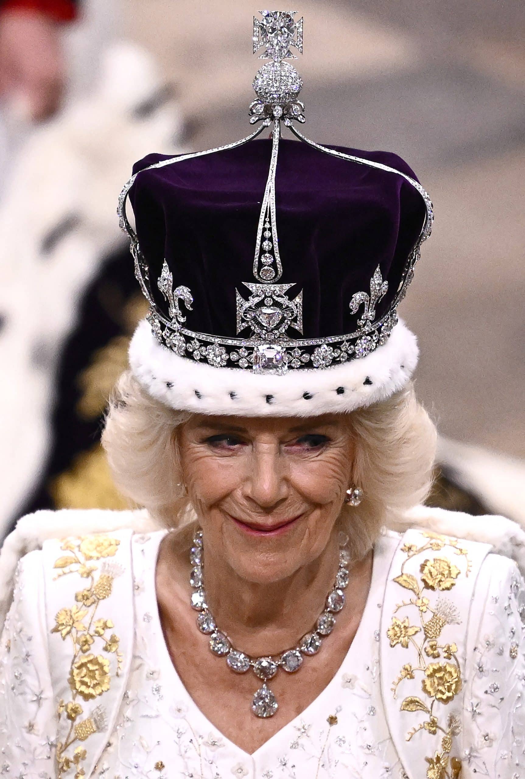 Drottning Camilla vid kröningen av kung Karl