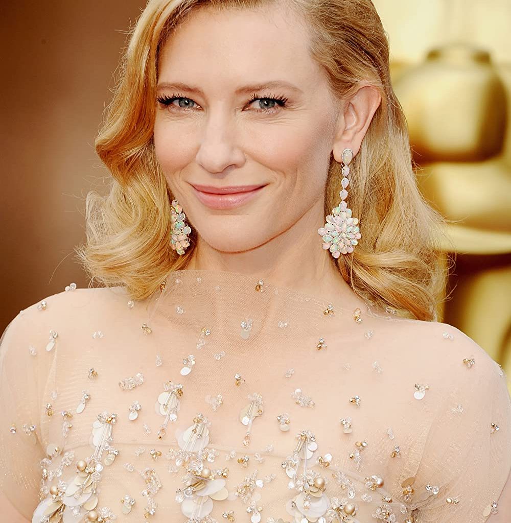 Bí quyết chăm sóc da của Cate Blanchett là làm đẹp