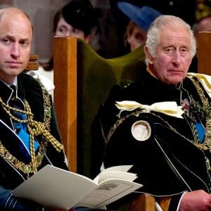 Prins William en syn heit, kening Charles