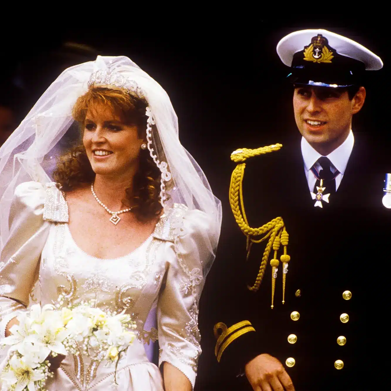 سارة فيرغسون و الأمير أندرو يوم زواجهما 